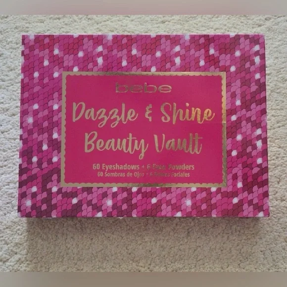 Bebe NWT Dazzle & Shine Beauty Vault makeup palette - Picture 1 of 5
